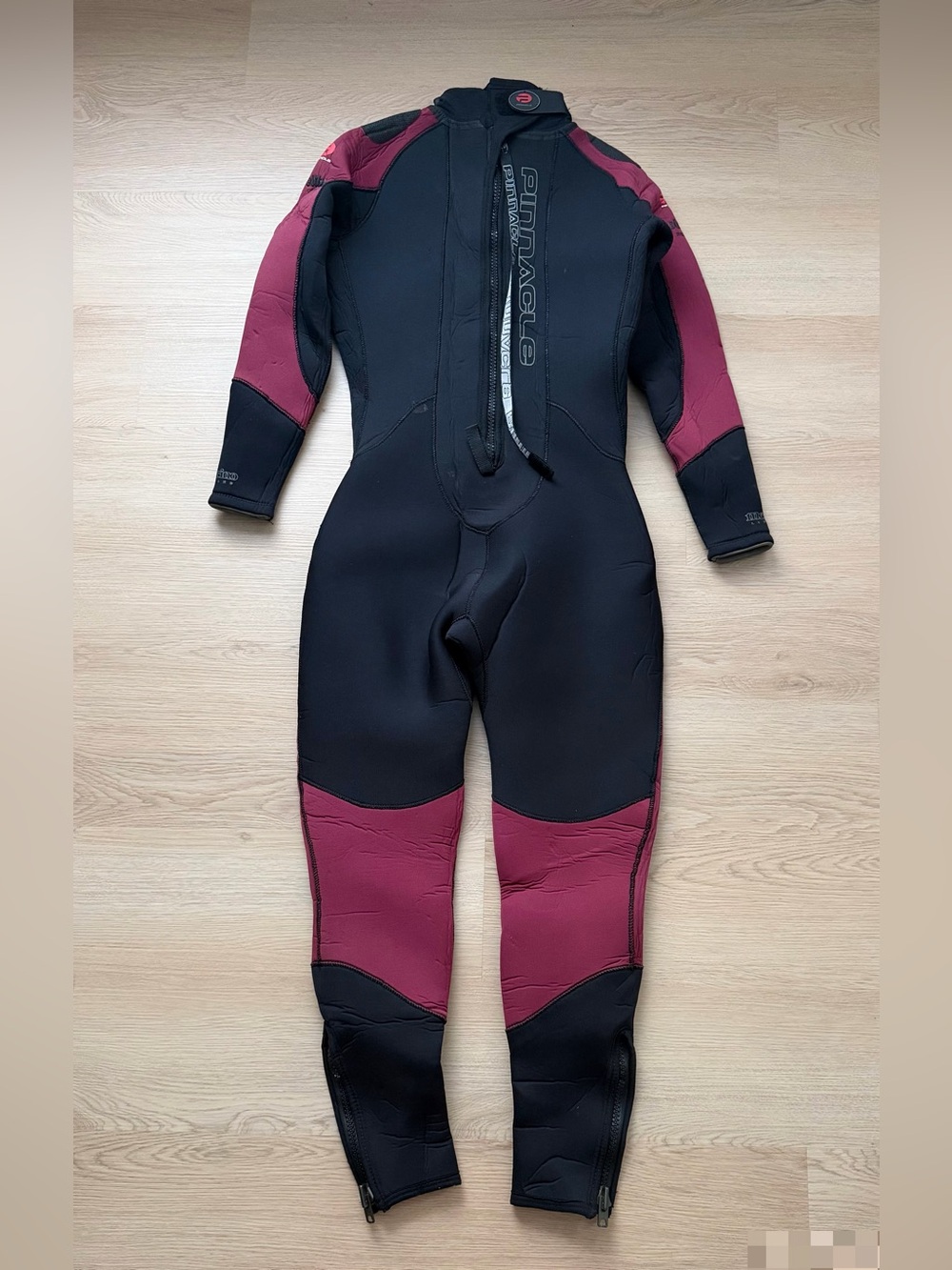 Pinnacle Elite 7/5mm Merino Lining Cold Water Scuba Diving Wetsuit Ladies Size L